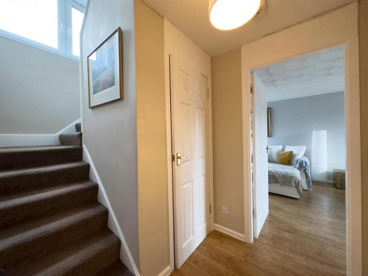 Scandi Style Apartment With Stunning Views リンリスゴー エクステリア 写真