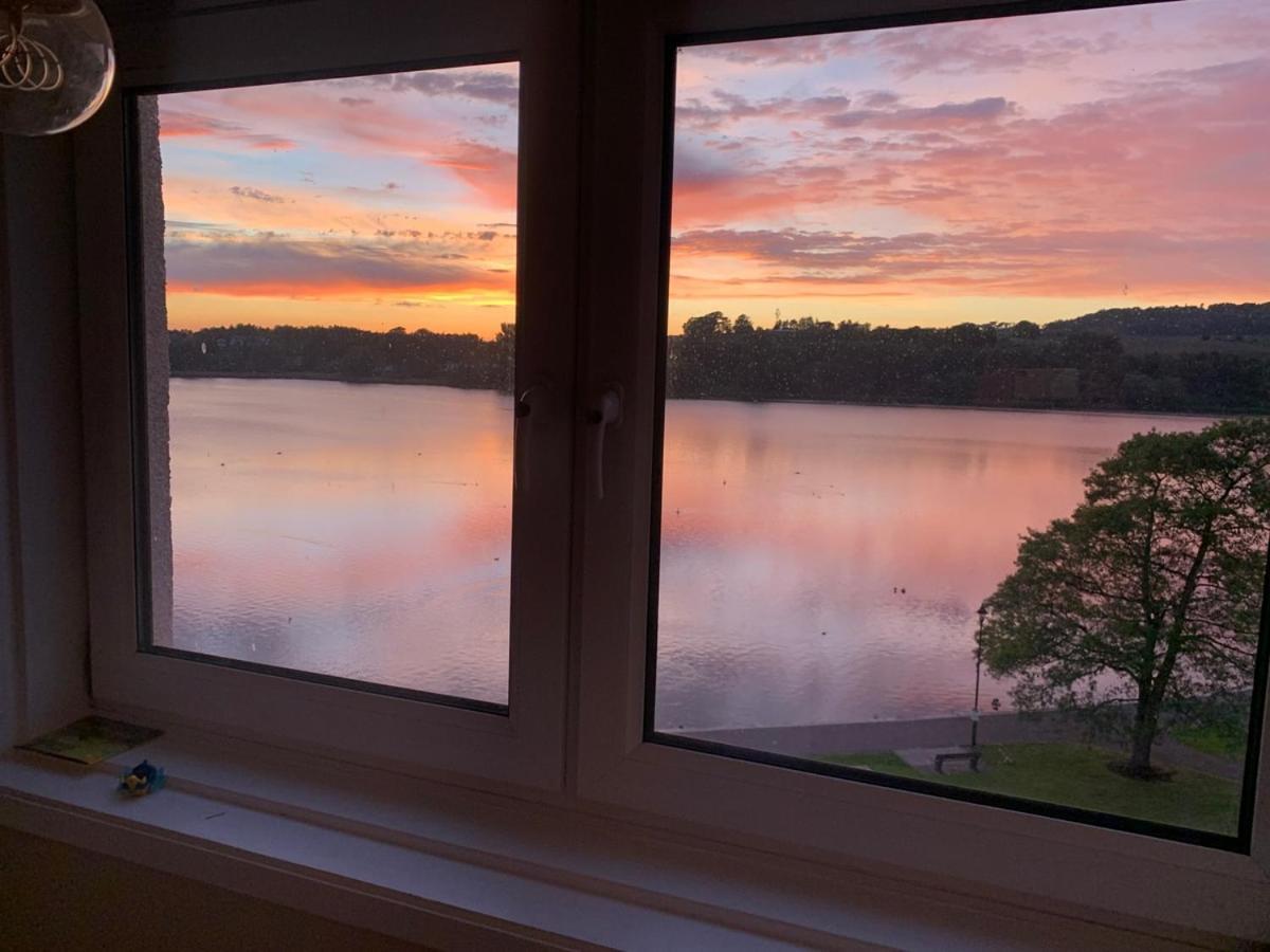 Scandi Style Apartment With Stunning Views リンリスゴー エクステリア 写真